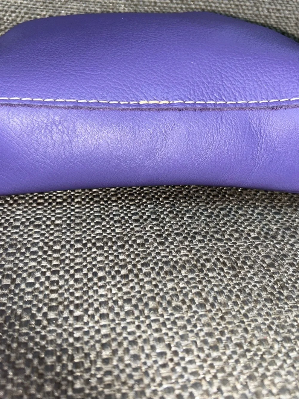 Portland Leather Scarlett Sling Bag- Morning Glory - Picture 3 of 6